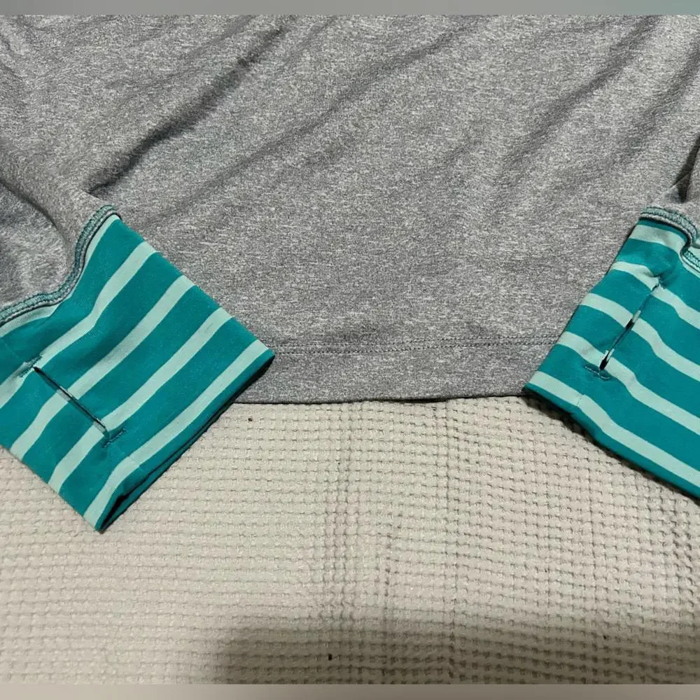 Reebok full zip‎ sports jacket in teal and gray, Kids size L